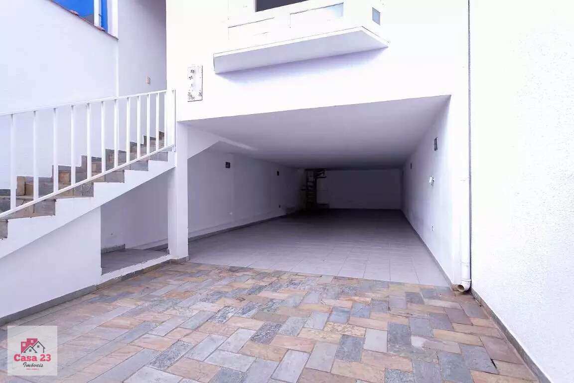 SOBRADO GRANDE, 04 quartos com VARANDA (03 Suítes), 05 VAGAS COBERTAS, 258m², para Locação e Venda em São Bernardo do Campo, Nova Petrópolis.